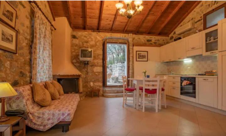 Apartament Amphitrite'S House Néon Oítilon Zewnętrze zdjęcie